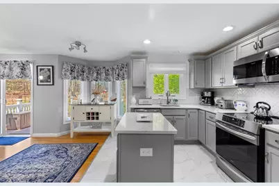 35 Pilgrim Village Road #402, Taunton, MA 02780 - Photo 3