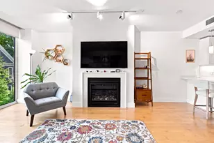 7 Beech St, Cambridge, MA 02140 - Photo 3