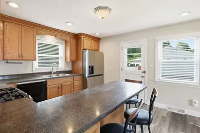 37 Saint Dennis St, Westfield, MA 01085 - Photo 7