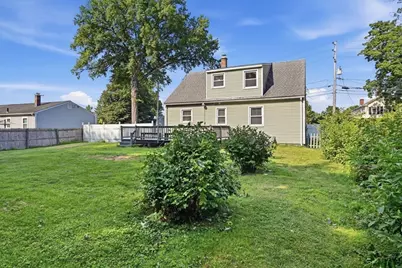 37 Saint Dennis St, Westfield, MA 01085 - Photo 33