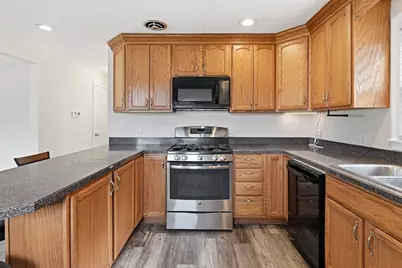 37 Saint Dennis St, Westfield, MA 01085 - Photo 5