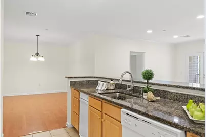 190 Chickering Rd #212D, North Andover, MA 01845 - Photo 5
