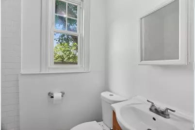 583 Watertown St #583, Newton, MA 02460 - Photo 9