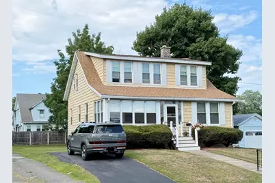 31 King St, Holyoke, MA 01040 - Photo 1