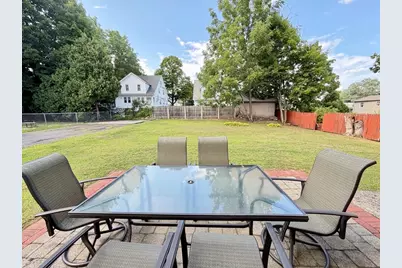31 King St, Holyoke, MA 01040 - Photo 21