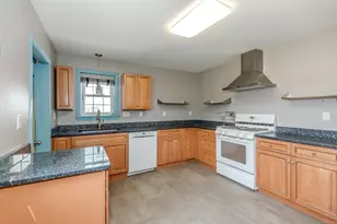 147 Smith St, North Attleboro, MA 02760 - Photo 9