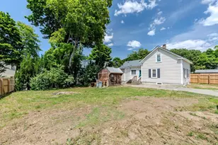 147 Smith St, North Attleboro, MA 02760 - Photo 17