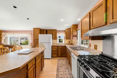 10 70th Street, Newburyport, MA 01950 - Photo 5