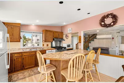 10 70th Street, Newburyport, MA 01950 - Photo 7