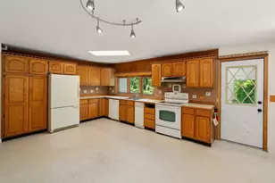 55 Chestnut St, North Reading, MA 01864 - Photo 11