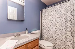 8 Hampden Rd, Falmouth, MA 02536 - Photo 25