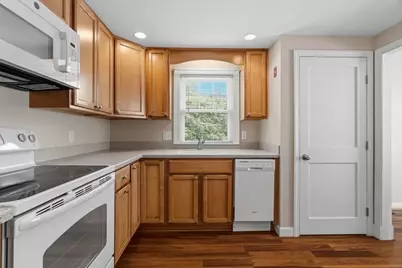 4 Abbott Rd, Waltham, MA 02452 - Photo 7
