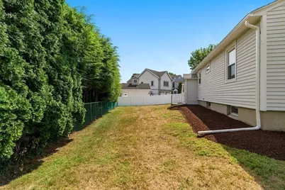 4 Abbott Rd, Waltham, MA 02452 - Photo 33