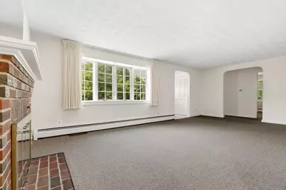 4 Abbott Rd, Waltham, MA 02452 - Photo 15