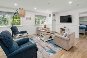 12 Russell Rd, Wellesley, MA 02482 - Photo 7