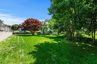 554 Hildreth St, Dracut, MA 01826 - Photo 3