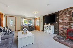 407 Ralph Talbot St, Weymouth, MA 02190 - Photo 3