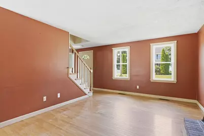 7 Sheldon St, Methuen, MA 01844 - Photo 9