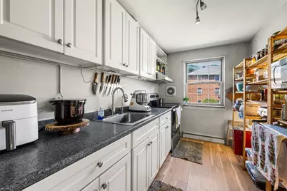 12 Colonial Village Dr #8, Arlington, MA 02474 - Photo 7