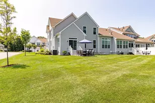 36 Phoebe St, Methuen, MA 01844 - Photo 5