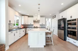 36 Phoebe St, Methuen, MA 01844 - Photo 9