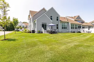36 Phoebe St, Methuen, MA 01844 - Photo 5