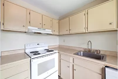 161 Nassau Dr #161, Springfield, MA 01129 - Photo 9