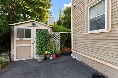 52 Eastern Ave, Lynn, MA 01902 - Photo 33