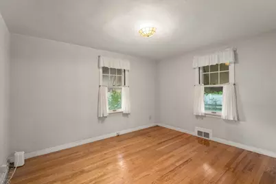 69 Mohawk Dr, Springfield, MA 01129 - Photo 11