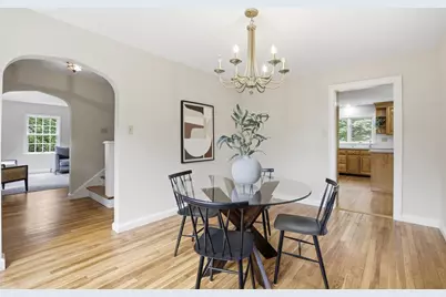 106 Concord Rd, Bedford, MA 01730 - Photo 9