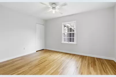106 Concord Rd, Bedford, MA 01730 - Photo 25