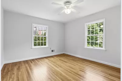 106 Concord Rd, Bedford, MA 01730 - Photo 23