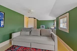 144 Hanks St, Lowell, MA 01852 - Photo 33