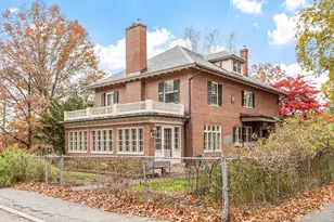 144 Hanks St, Lowell, MA 01852 - Photo 3