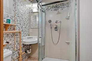144 Hanks St, Lowell, MA 01852 - Photo 35