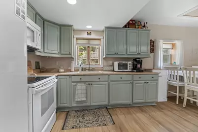 15 Charles St, Lakeville, MA 02347 - Photo 7