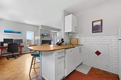 105 W Fourth St #4A, Boston, MA 02127 - Photo 11