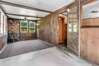 8 Underwood Ave, Easthampton, MA 01027 - Photo 7