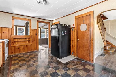 8 Underwood Ave, Easthampton, MA 01027 - Photo 15