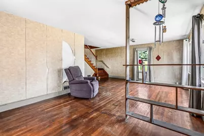 8 Underwood Ave, Easthampton, MA 01027 - Photo 9
