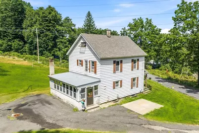 8 Underwood Ave, Easthampton, MA 01027 - Photo 5