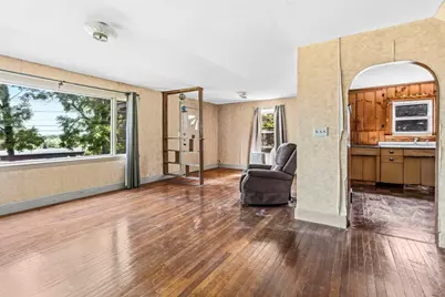 8 Underwood Ave, Easthampton, MA 01027 - Photo 11