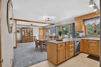 88 Mifflin Dr, North Andover, MA 01845 - Photo 5