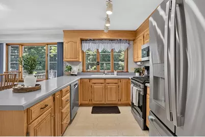 88 Mifflin Dr, North Andover, MA 01845 - Photo 7