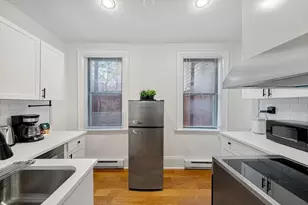 102 Revere St, Boston, MA 02114 - Photo 9