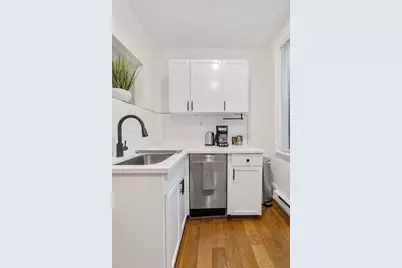 102 Revere St #1A, Boston, MA 02114 - Photo 11