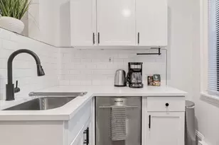 102 Revere St, Boston, MA 02114 - Photo 11