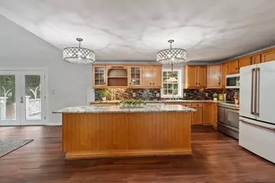30 Twin Diamond Dr, Bridgewater, MA 02324 - Photo 7