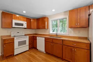 15 Oak Rd, Waltham, MA 02451 - Photo 11
