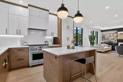 906-908 Chestnut Street #906, Newton, MA 02468 - Photo 5